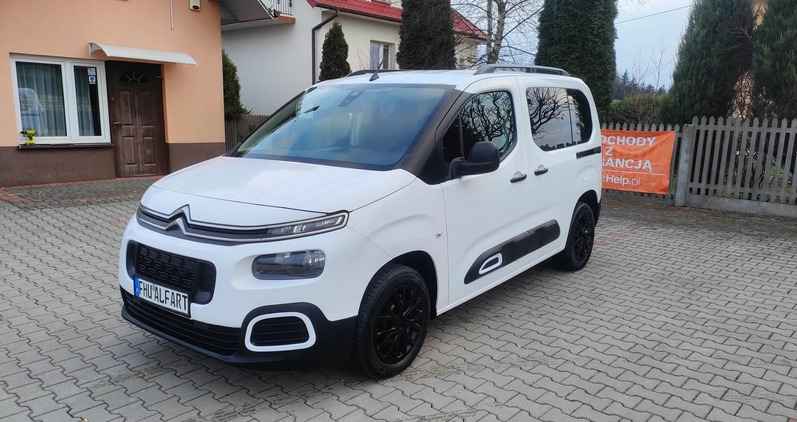 Citroen Berlingo cena 66900 przebieg: 111000, rok produkcji 2020 z Staszów małe 497